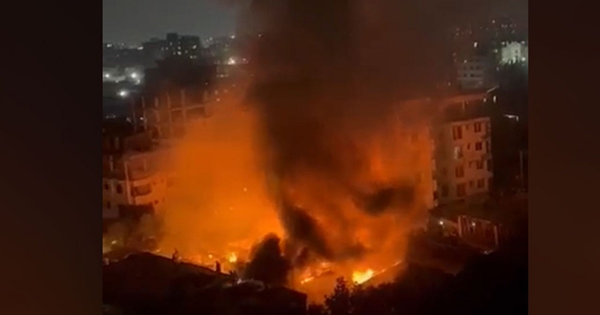 রাজধানীর তুরাগে বস্তিতে ভয়াবহ আগুন, নিয়ন্ত্রণে ৫ ইউনিট