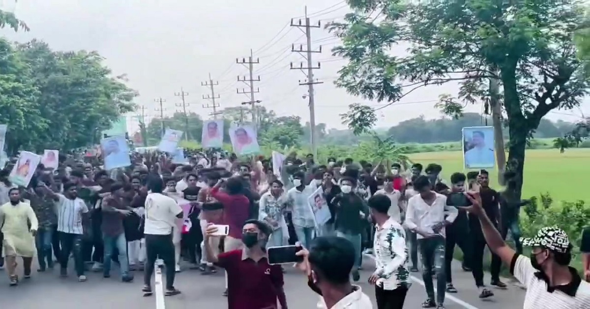 কুমিল্লায় ছাত্রলীগের ঝটিকা মিছিল, আটক ৪০