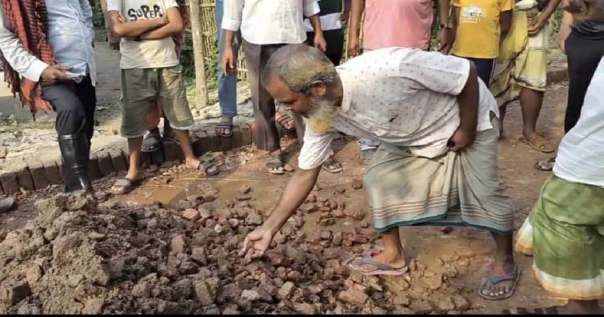১২ কোটি টাকার প্রকল্পে নিম্নমানের উপকরণ ব্যবহারের অভিযোগ